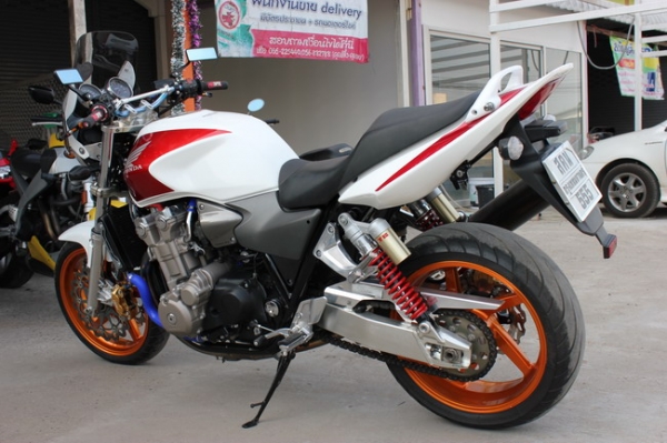 ขาย HONDA CB1300 หัวฉีด ทะเบียนแท้ .สมอ ตอง555 โอนขนส่ง แต่งเต็ม ขาย HONDA CB1300 หัวฉีด ทะเบียนแท้ .สมอ ตอง555 โอนขนส่ง แต่งเต็ม