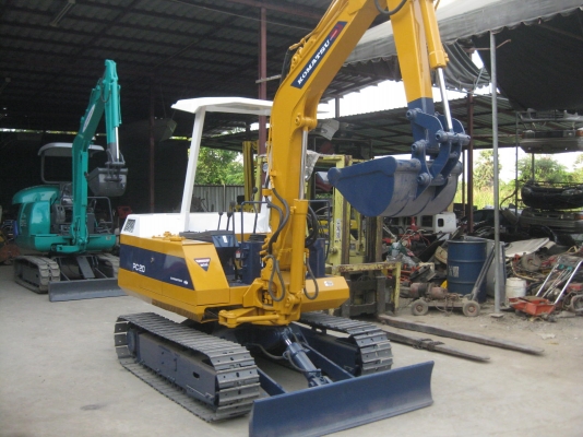 ขายรถขุดดินBACKHOE KOMATSU PC20-5  พร้อมใช้งาน