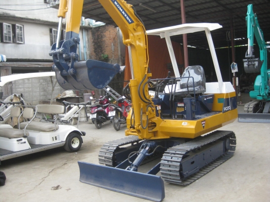 ขายรถขุดดินBACKHOE KOMATSU PC20-5  พร้อมใช้งาน