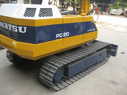 ขายรถขุดดินBACKHOE KOMATSU PC20-5  พร้อมใช้งาน