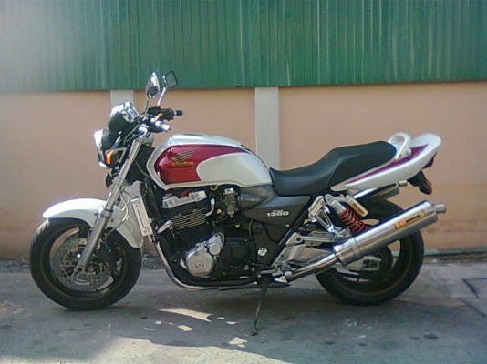 (ขี่ไปขายไปคับ)cb1300 ปี99 เเต่งสวยๆสดๆ inv.+สรรพสามิตแท้ๆรับแลกเทริน์ทุกรุ่นคับ