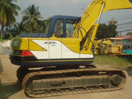 ละอองดาวแทรคเตอร์ ขาย รถแบคโฮ ยี่ห้อ KOBELCO SK120-1 มือสองเก่าจากนอกสภาพดีราคาถูก พร้อมสำหรับการใช้งาน