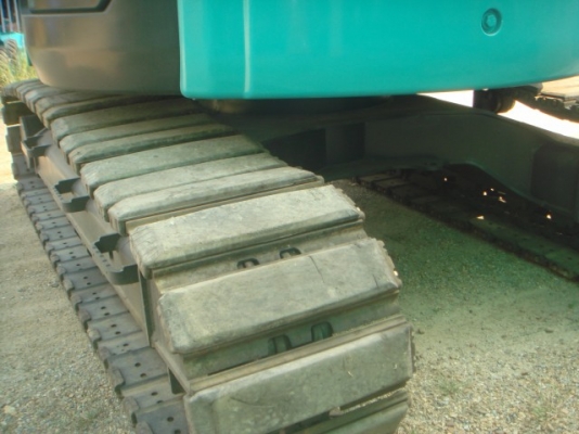 ละอองดาวแทรคเตอร์ ขาย รถแบคโฮ ยี่ห้อ KOBELCO SK 200SR มือสองเก่าจากนอกสภาพดีราคาถูก พร้อมสำหรับการใช้งาน