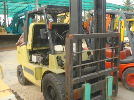 ละอองดาวแทรคเตอร์ ขาย รถฟอร์คลิฟต์ 4.5 มือสองเก่าจากนอกสภาพดีราคาถูก พร้อมสำหรับการใช้งาน