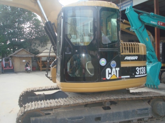 ละอองดาวแทรคเตอร์ ขาย รถแบคโฮ CAT 313 มือสองเก่าจากนอกสภาพดีราคาถูก พร้อมสำหรับการใช้งาน