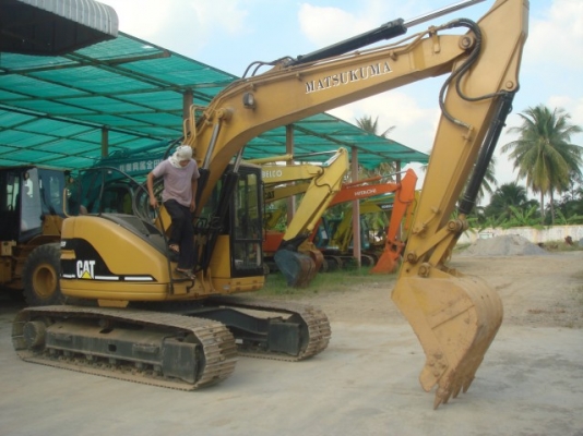 ละอองดาวแทรคเตอร์ ขาย รถแบคโฮ CAT 313 มือสองเก่าจากนอกสภาพดีราคาถูก พร้อมสำหรับการใช้งาน