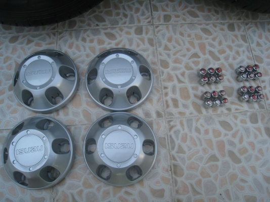 ขายกะทะล้อไปแล้วครับเหลือแต่ยางป้ายแดงปี 12(081-3747940)