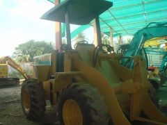 ละอองดาวแทรคเตอร์ ขายรถตักล้อยางยี่หัอ KOMATSU 510 มือสองเก่าจากนอกสภาพดีราคาถูก พร้อมสำหรับการใช้งาน