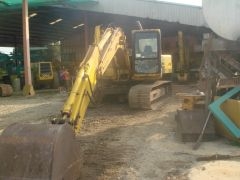 ละอองดาวแทรคเตอร์ ขายรถแบคโฮยี่หัอ KOMATSU PC120-6 มือสองเก่าจากนอกสภาพดีราคาถูก พร้อมสำหรับการใช้งาน