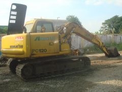 ละอองดาวแทรคเตอร์ ขายรถแบคโฮยี่หัอ KOMATSU PC120-6 มือสองเก่าจากนอกสภาพดีราคาถูก พร้อมสำหรับการใช้งาน