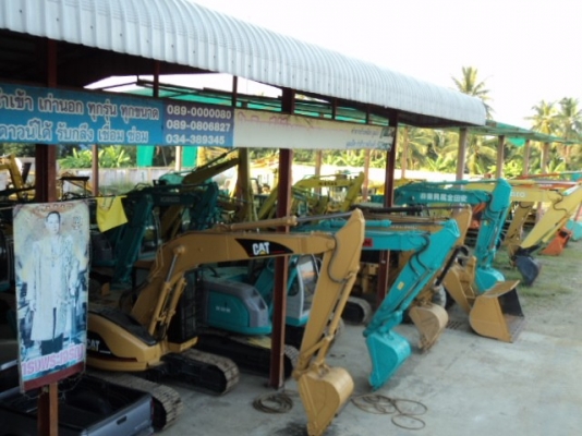 ละอองดาวแทรคเตอร์ ขายรถแบคโฮยี่หัอ KOMATSU PC120-6 มือสองเก่าจากนอกสภาพดีราคาถูก พร้อมสำหรับการใช้งาน