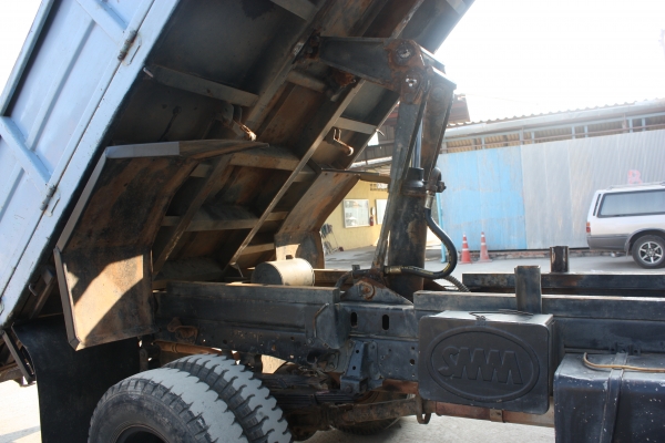 หกล้อดั้ม npr หัวการ์ตูนปี 44 หกล้อดั้ม npr หัวการ์ตูนปี 44