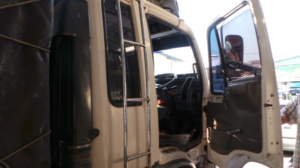 HINO FL17 หัวเปลี่ยน เครื่องเปลี่ยน ช่วงล่างสิงห์ไฮเทคค่ะ คุณว่าน จ.พิจิตร. มัดจำเรียบร้อยแล้วจ๊ะ HINO FL17 หัวเปลี่ยน เครื่องเปลี่ยน ช่วงล่างสิงห์ไฮเทคค่ะ คุณว่าน จ.พิจิตร. มัดจำเรียบร้อยแล้วจ๊ะ