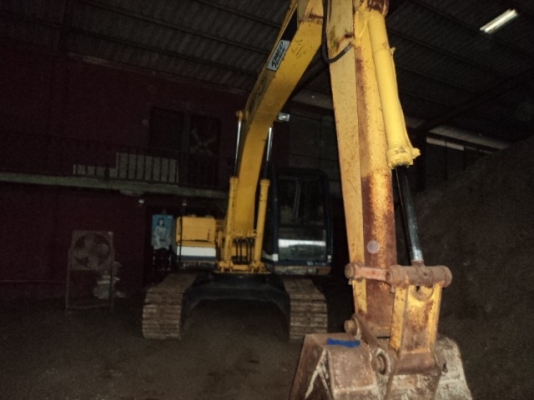 ละอองดาวแทรคเตอร์ ขาย รถแบคโฮ ยี่ห้อ KOBELCO SK 120-1 มือสองเก่าจากนอกสภาพดีราคาถูก พร้อมสำหรับการใช้งาน