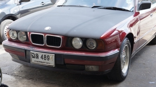 ขายBMW 520i. 120000 บาท พร้อมใช้ ถูกๆ ไม่มีที่จอดแล้ว