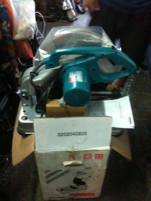 MAKITA รุ่น 2414NB แท่นตัดเหล็กไฟเบอร์ 355mm (14") 2000W MAKITA รุ่น 2414NB แท่นตัดเหล็กไฟเบอร์ 355mm (14") 2000W