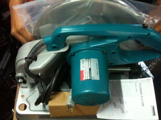 MAKITA รุ่น 2414NB แท่นตัดเหล็กไฟเบอร์ 355mm (14") 2000W MAKITA รุ่น 2414NB แท่นตัดเหล็กไฟเบอร์ 355mm (14") 2000W