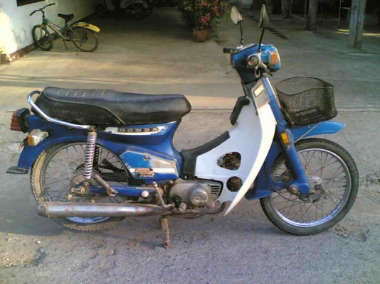 ขายC700Cdi(น้ำเงิน)เล่มทะเบียนพร้อมชุดโอนเครื่องดีอะไหร่เดิมเกือบครบขาย 8000 บาท