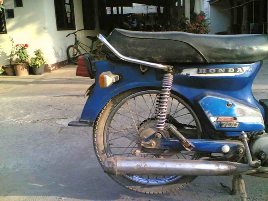 ขายC700Cdi(น้ำเงิน)เล่มทะเบียนพร้อมชุดโอนเครื่องดีอะไหร่เดิมเกือบครบขาย 8000 บาท