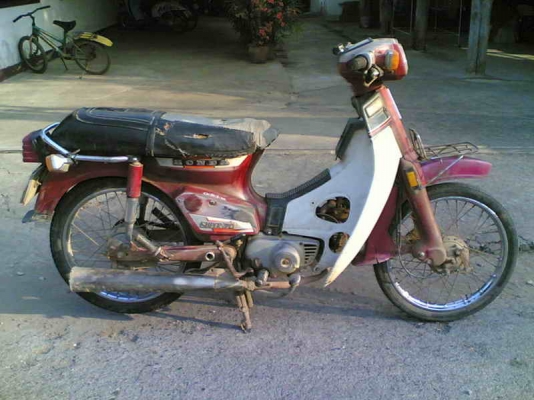 ขายC700Cdi(แดง1)เล่มทะเบียนพร้อมชุดโอนเครื่องดีอะไหร่เดิมเกือบครบขาย 7500 บาท