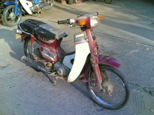 ขายC700Cdi(แดง1)เล่มทะเบียนพร้อมชุดโอนเครื่องดีอะไหร่เดิมเกือบครบขาย 7500 บาท