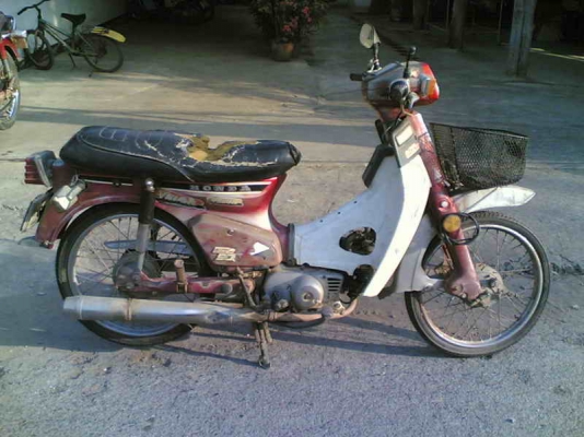 ขายC700(แดง2)เล่มทะเบียนพร้อมชุดโอนเครื่องดีอะไหร่เกือบครบขาย 6900 บาท