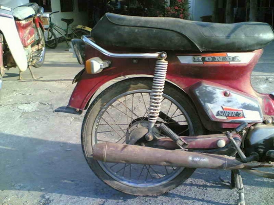 ขายC700Cdi(แดง3)เล่มทะเบียนพร้อมชุดโอนเครื่องดีอะไหร่ต้องเก็บขาย 6900 บาท