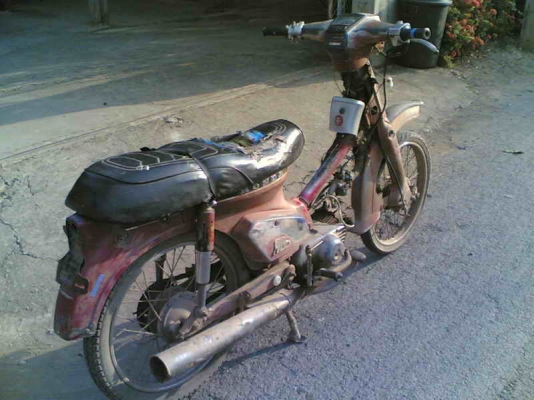 ขายC700(แดง4)เล่มทะเบียนพร้อมชุดโอน เครื่องดีอะไหร่ต้องเก็บขาย 6000 บาท