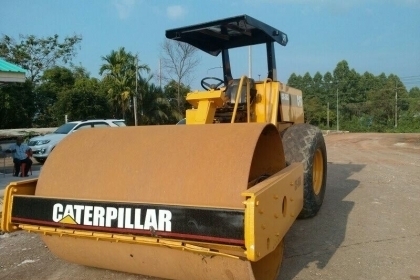 รถบดสั่นเสทือน10ตันCATCS563เปลือกเดียว2เพลารถทำงานอยู่ รถบดสั่นเสทือน10ตันCATCS563เปลือกเดียว2เพลารถทำงานอยู่