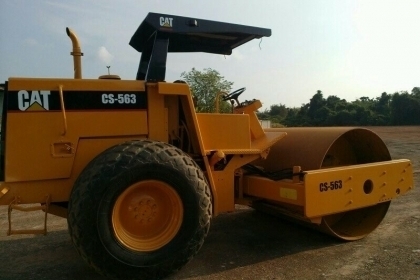 รถบดสั่นเสทือน10ตันCATCS563เปลือกเดียว2เพลารถทำงานอยู่