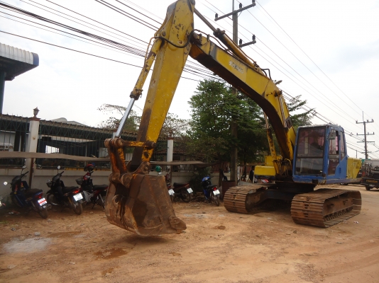 ขายรถแบคโฮKOBELCO 6สูบ SK200 ตีนตะขาบ สภาพสวยพร้อมใช้งาน เอกสารเล่มทะเบียนครบ สนใจดูรถก่อน