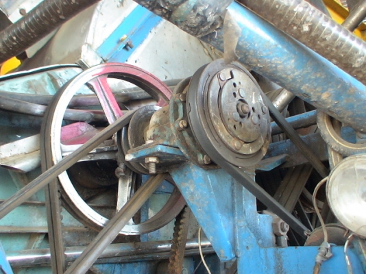 ขายด่วนรถเกี่ยวพร้อมลุยนาปรัง