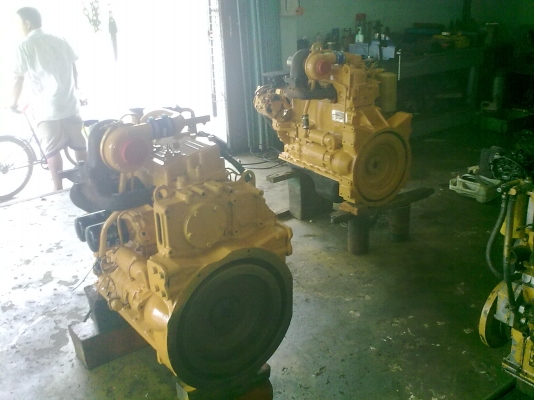 ขายเครื่องโคมัสสุ 12HT