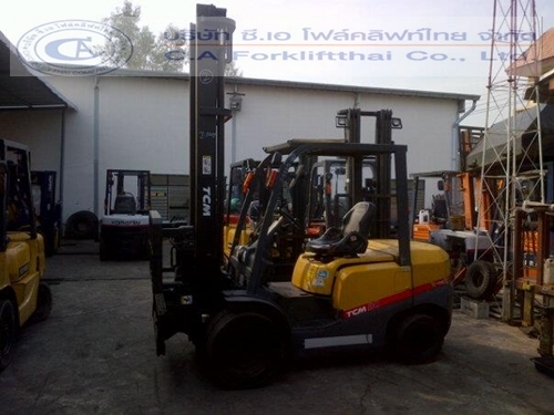 ขาย รถโฟล์คลิฟท์ TCM รุ่น FD30T3
