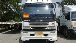 รถอิซูซุ 10 ล้อ หัวลาก GXZ 320 แรงม้า ปี 49 สนใจติดต่อ 081 - 6079515 รถอิซูซุ 10 ล้อ หัวลาก GXZ 320 แรงม้า ปี 49 สนใจติดต่อ 081 - 6079515