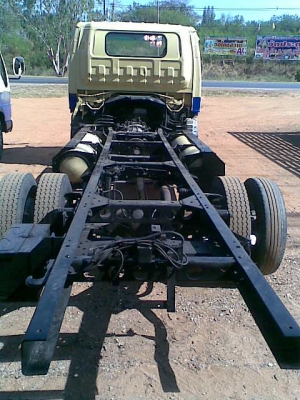 อีซูซุ 6 ล้อ NPR เครื่องยนต์ NGV 100 \% นำเข้าจากญี่ปุ่น จดทะเบียนพร้อมใช้