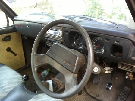 ขาย รถกระบะเล็กราคาถูกกว่ามอไซด์ มาสด้า แฟมิเลียแค็ปเล็ก เคื่องดีวิ่งสระบุรี-กทม.ได้สบาย แคซซีไม่ผุ สภาพตามรูป ทะเบียน/พรบ.ขาด สค.56 ราคา35000บาทสนใจติดต่อคุณเก่ง 0841609774(ต่อลองได้ครับ)