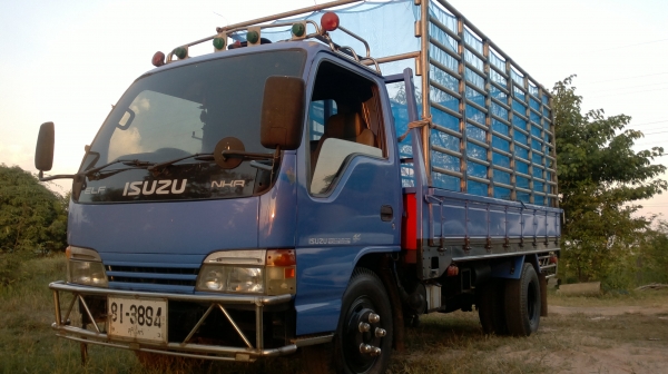 ขาย NKR 130 ปี 47 รถห้างแท้ พร้อมใช้  พร้อมโอน