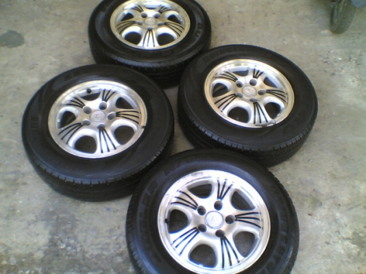ขายล้อแม็กพร้อมยาง 5รู 114.3 ขอบ 15