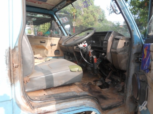 ขาย ISUZU NPR 6ล้อ ยางดี เครื่องแน่น สภาพเดิม กรุณาติดต่อ 081-6005999