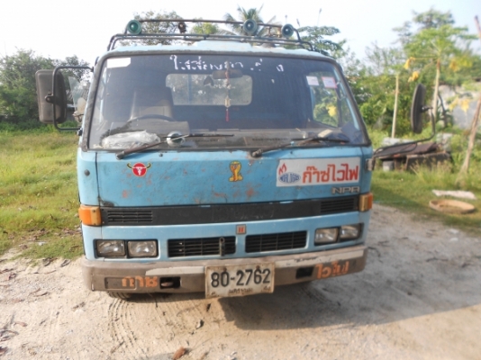 ขาย ISUZU NPR 6ล้อ ยางดี เครื่องแน่น สภาพเดิม กรุณาติดต่อ 081-6005999