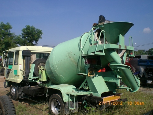 โม่ 3.4 คิว เก่านอก สภาพพร้อมใช้งาน