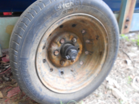 ขายเรือสปีดโบท พร้อมเถเรอ เหมาะสำหรับตกแต่งรีสอท ไม่มีเครื่องยนต์