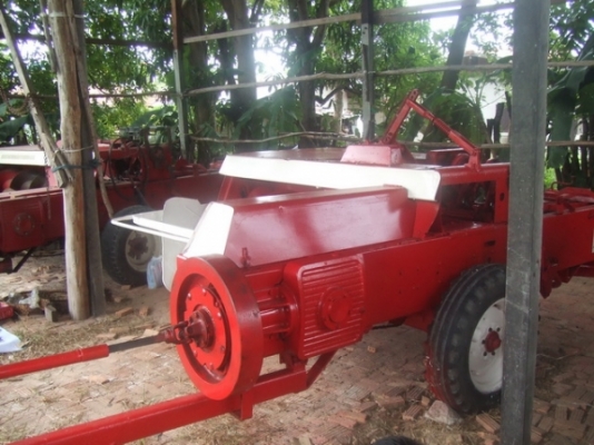 ขายรถอัดฟาง อินเตอร์กับแม็กซี่ ( มีหลายคันให้เลือก)