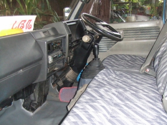 ขายรถบรรทุก 4 ล้อ ขนาดกลาง