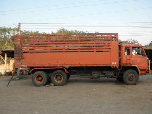 ขายรถ10ล้อมือสองสภาพใช้งานได้ดี