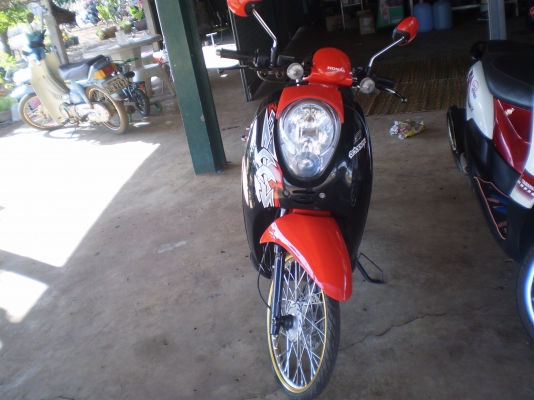 ขายสกู๊ปปี้-ไอ ปี54 สีแดง-ดำ ขายสกู๊ปปี้-ไอ ปี54 สีแดง-ดำ