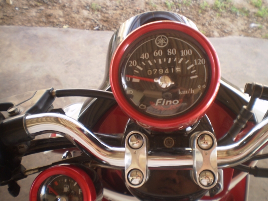 ขายฟีโน่ ไมล์แยก ปี54 ขาว-แดง-ดำ ขายฟีโน่ ไมล์แยก ปี54 ขาว-แดง-ดำ