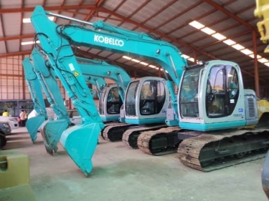 ละอองดาวแทรคเตอร์ ขาย รถแบคโฮ ยี่ห้อ KOBELCO SK 135 SR LC มือสองเก่าจากนอกสภาพดีราคาถูก พร้อมสำหรับการใช้งาน