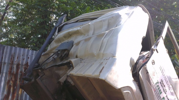 ขายถูกรถหกล้อ HINO 120 แรงม้า &quot;(ขับได้ไม่ต้องลาก)&quot; เครื่องดี เปลี่ยนหัวเก็บเล็กๆน้อย
